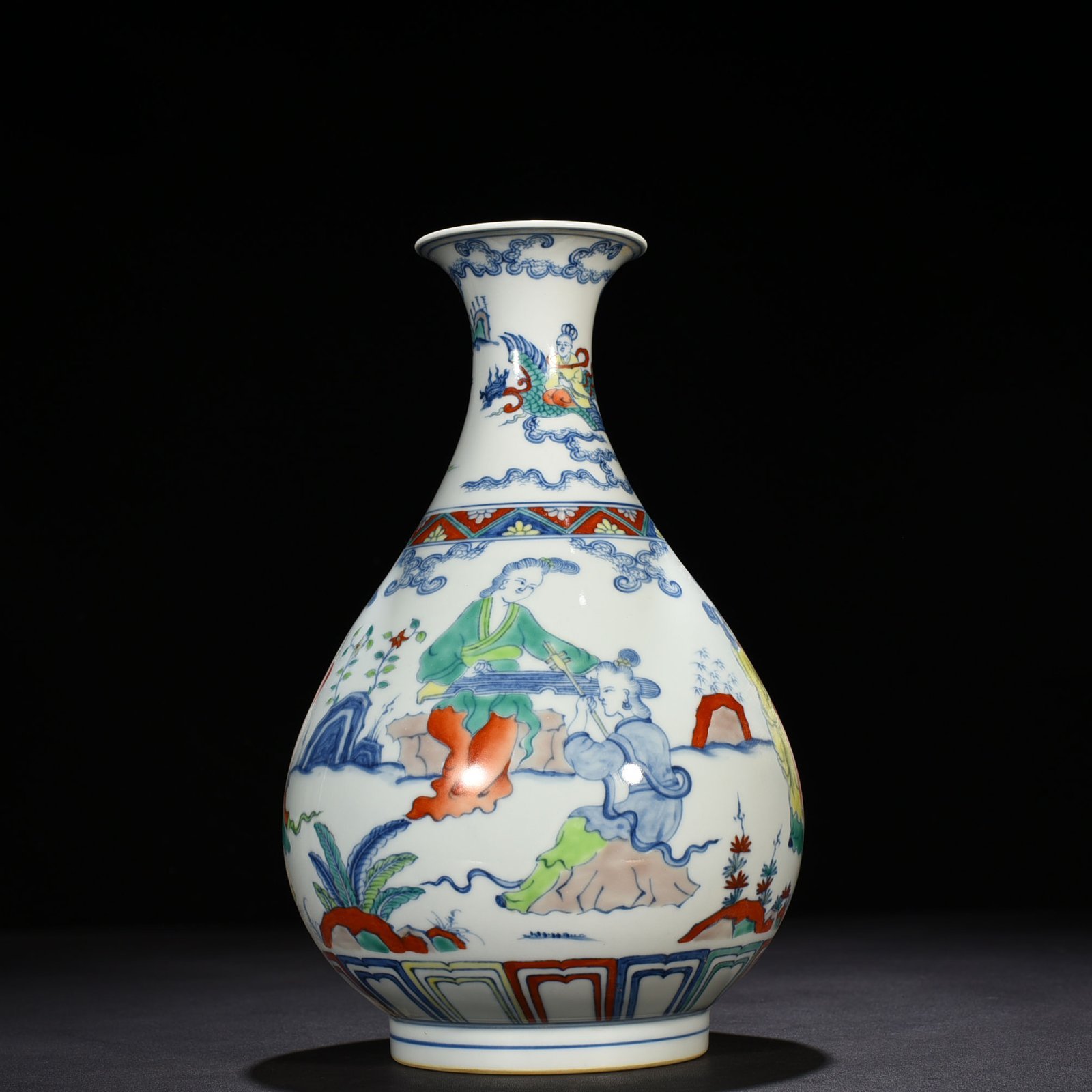 Ming Dynasty Chenghua doucai jade pot spring vase