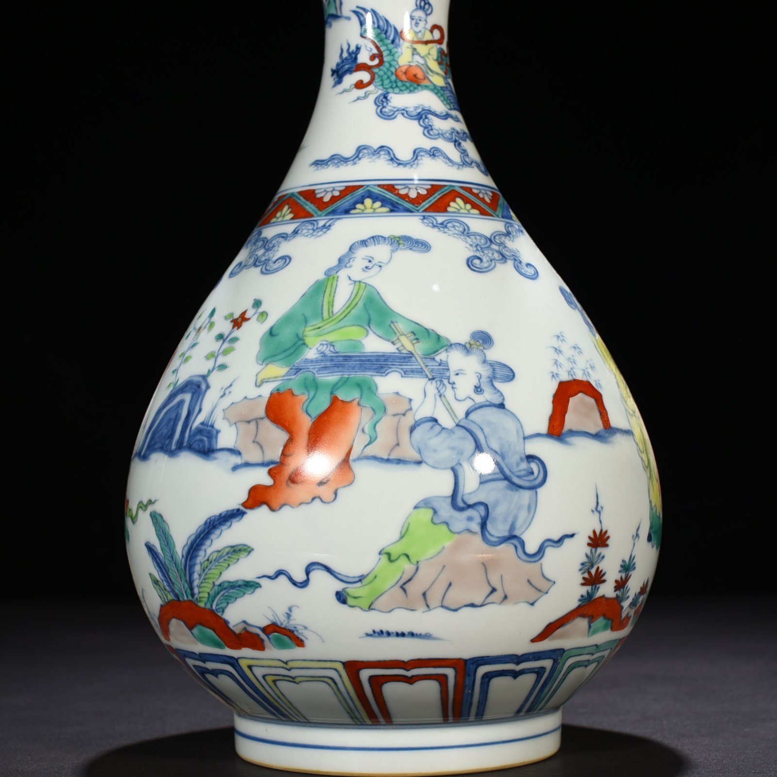Ming Dynasty Chenghua doucai jade pot spring vase