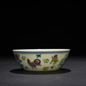 Ming Dynasty Chenghua Doucai family portrait chicken pattern lying foot bowl