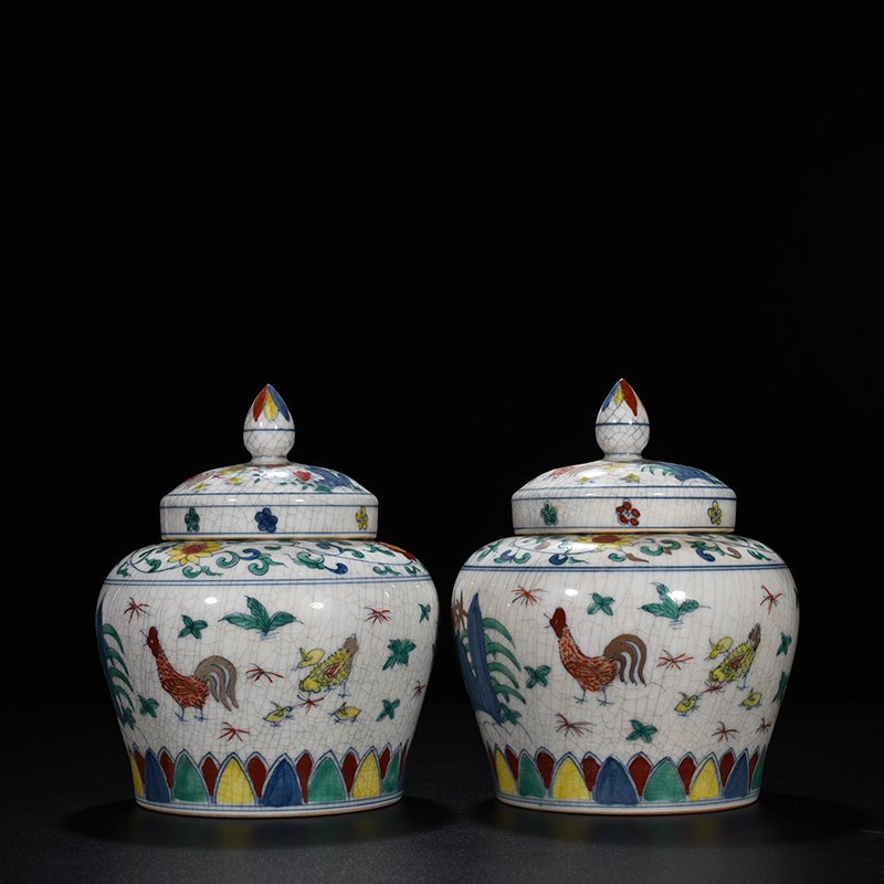 Ming Dynasty Chenghua Doucai family portrait chicken pattern sky-shaped jar