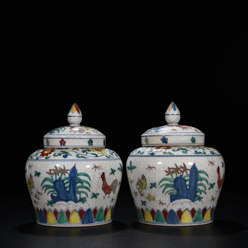 Ming Dynasty Chenghua Doucai family portrait chicken pattern sky-shaped jar