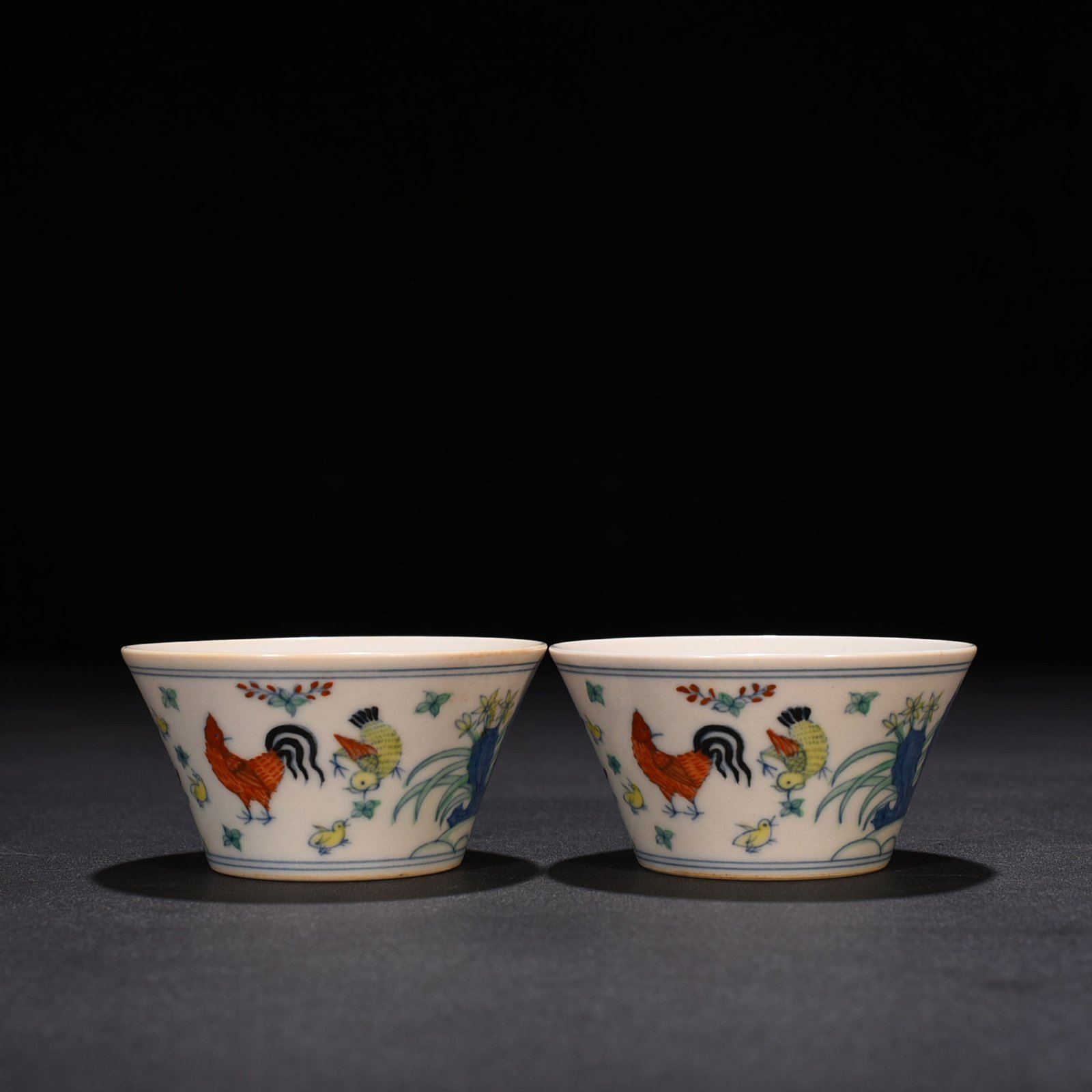 Ming Dynasty Chenghua Doucai Family Portrait Chicken Pattern Horseshoe Cup