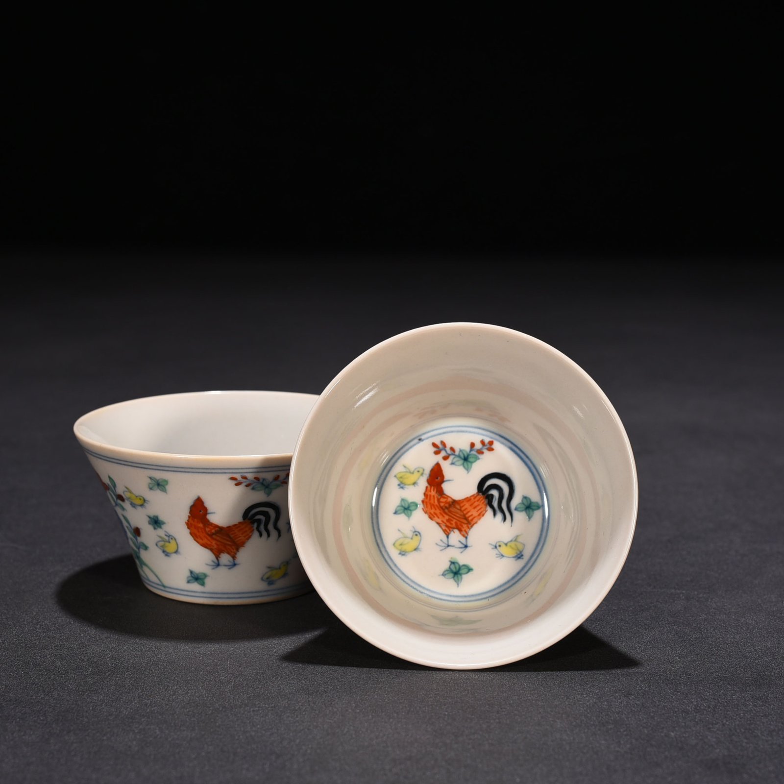 Ming Dynasty Chenghua Doucai Family Portrait Chicken Pattern Horseshoe Cup