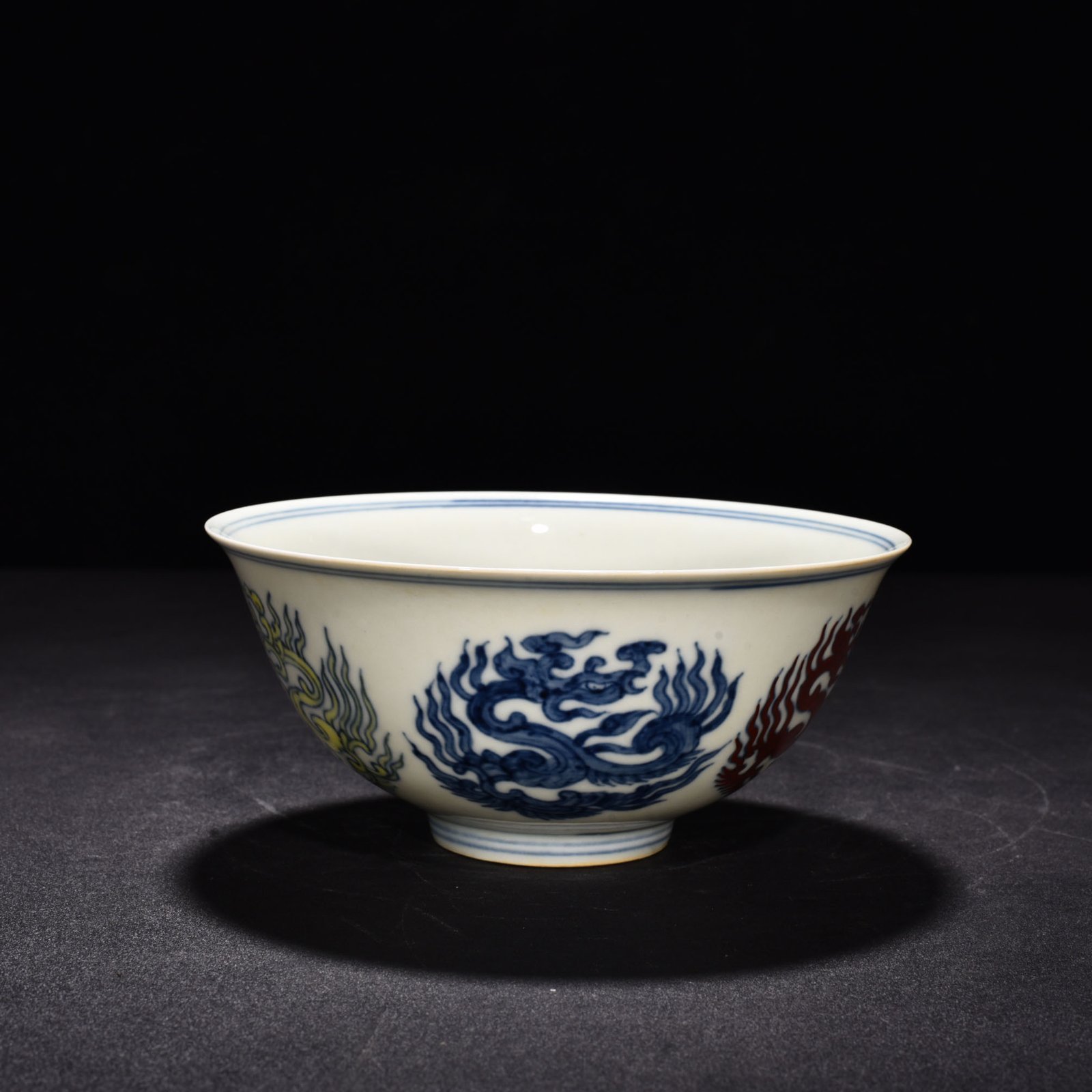 Ming Dynasty Chenghua Dou Cai Tuan Long Tuan Feng Palace style bowl
