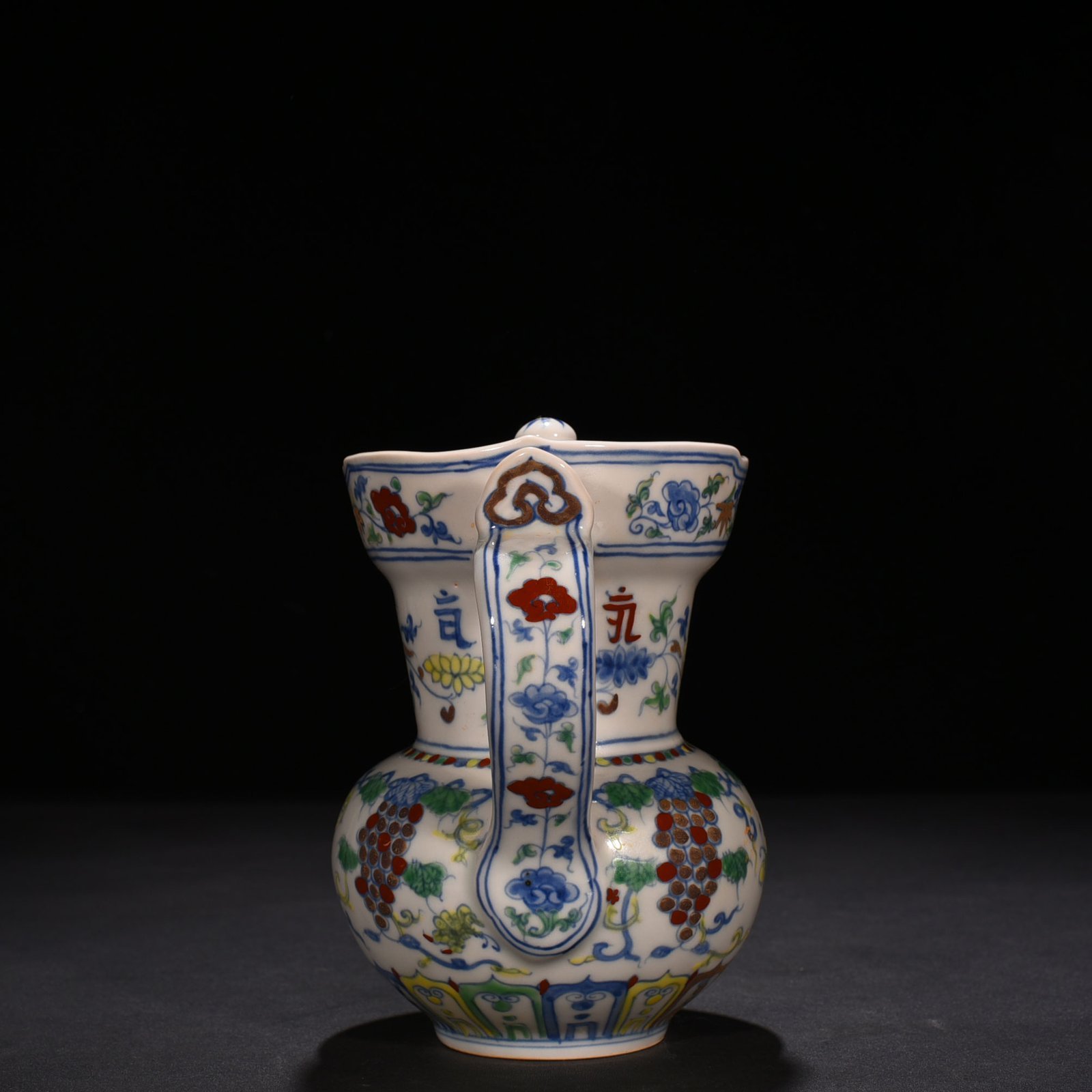 Ming Dynasty Chenghua doucai colorful purple Wan Guifei style monk’s hat pot
