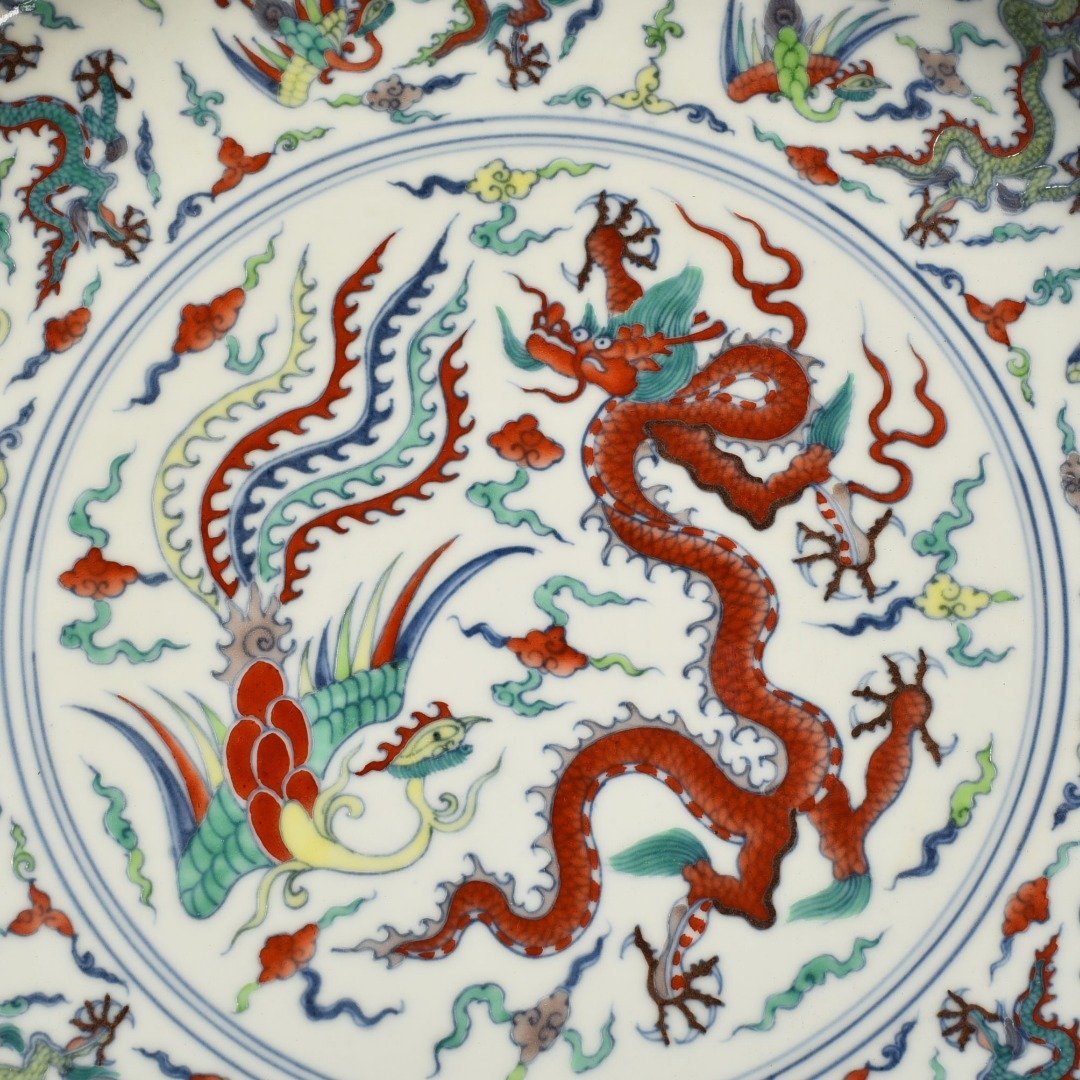 Ming Dynasty Chenghua Doucai colorful nine dragon and nine phoenix pattern dish