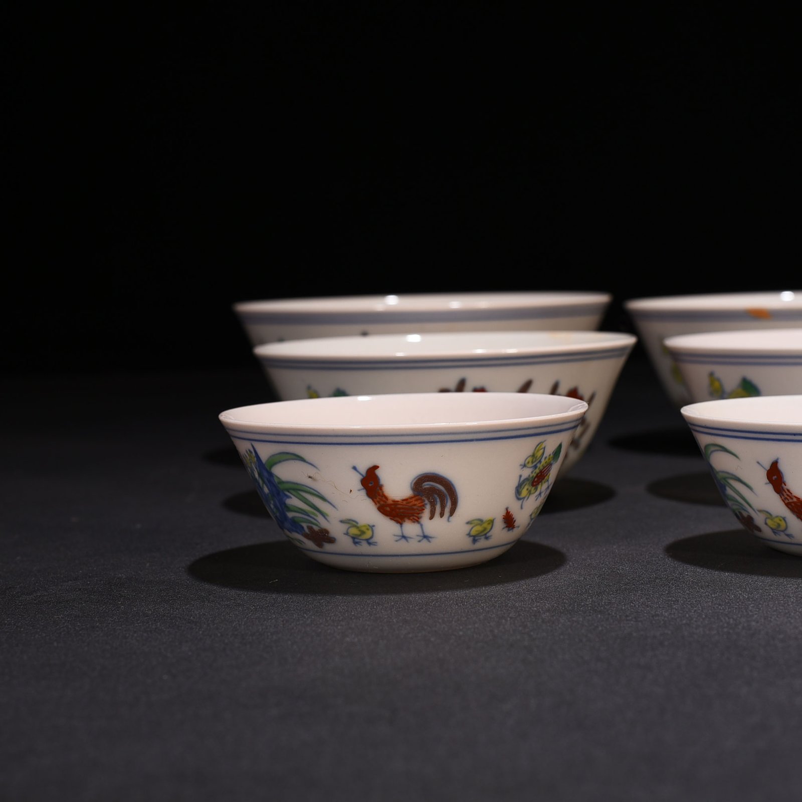 Ming Dynasty Chenghua Doucai colorful family portrait hen pattern bowl