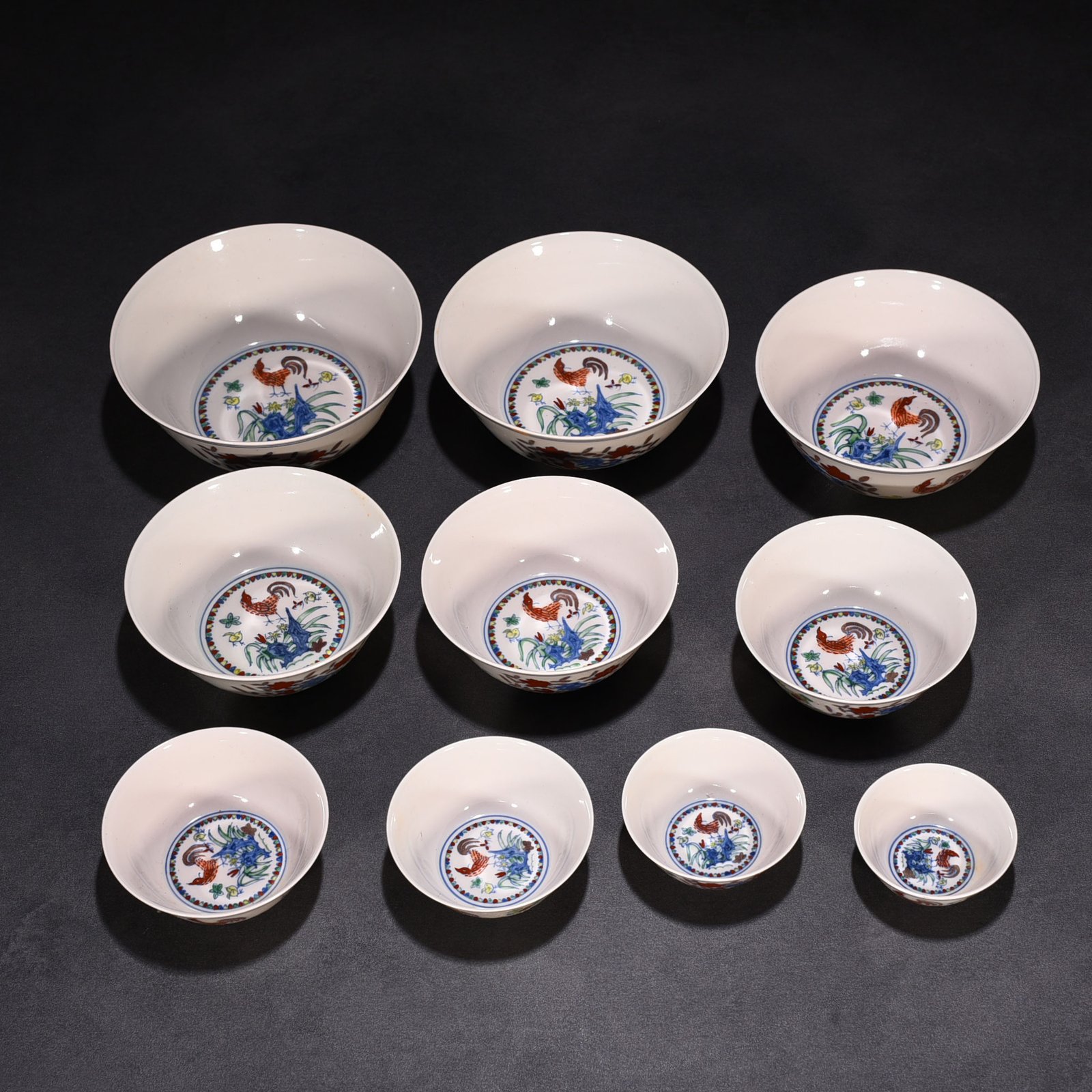 Ming Dynasty Chenghua Doucai colorful family portrait hen pattern bowl