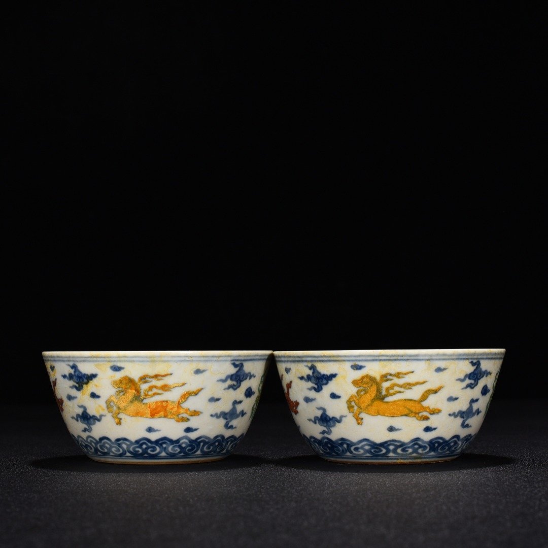 Ming Dynasty Chenghua doucai purple Pegasus pattern cylinder cup