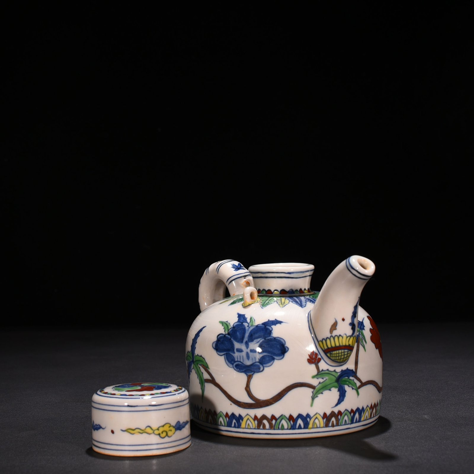 Ming Dynasty Chenghua Doucai colorful purple royal concubine style bamboo pot