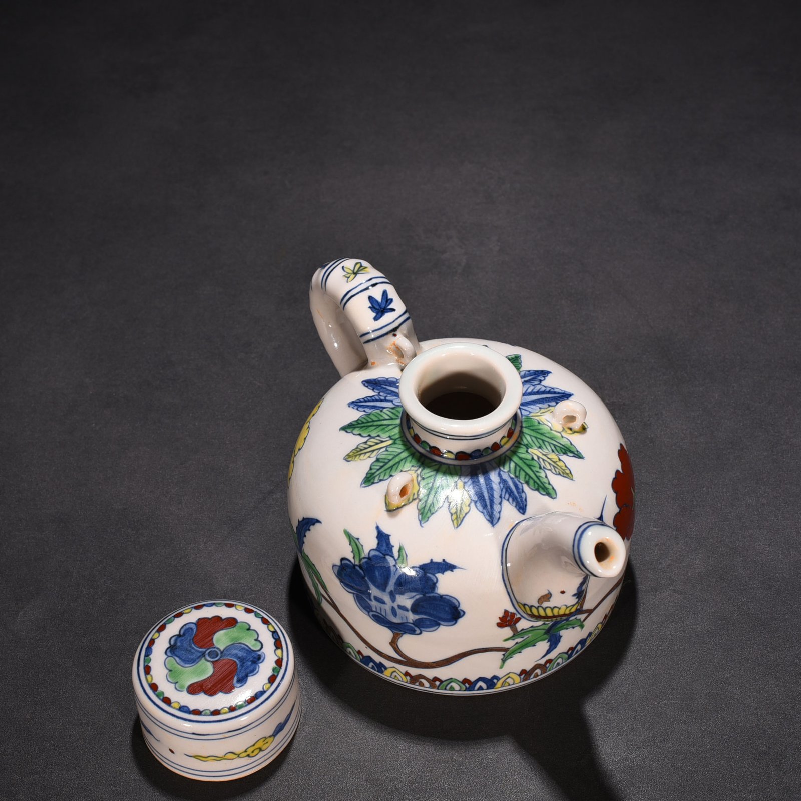 Ming Dynasty Chenghua Doucai colorful purple royal concubine style bamboo pot