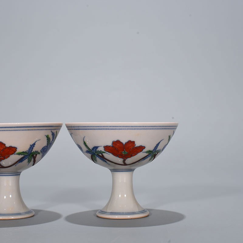 Ming Dynasty Chenghua doucai purple okra pattern stem cup