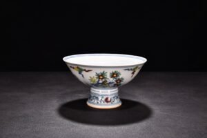 Ming Dynasty Chenghua Doucai tall bowl with purple flower and bird patterns