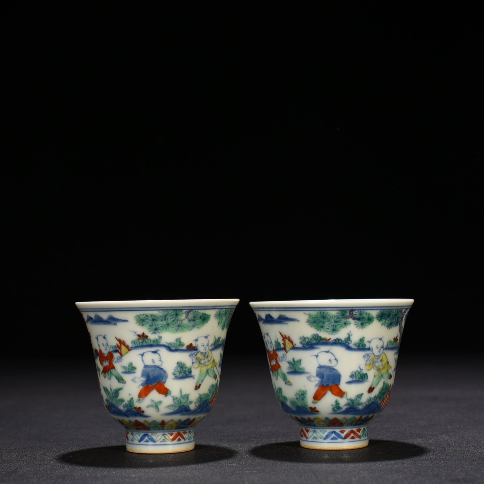 Ming Dynasty Chenghua Dou Colorful Infant Playing Cup