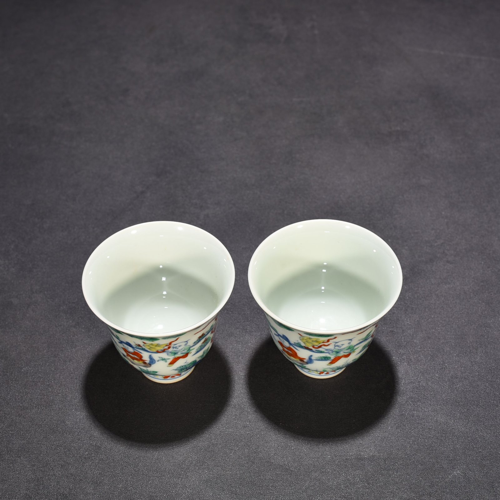 Ming Dynasty Chenghua Dou Colorful Infant Playing Cup