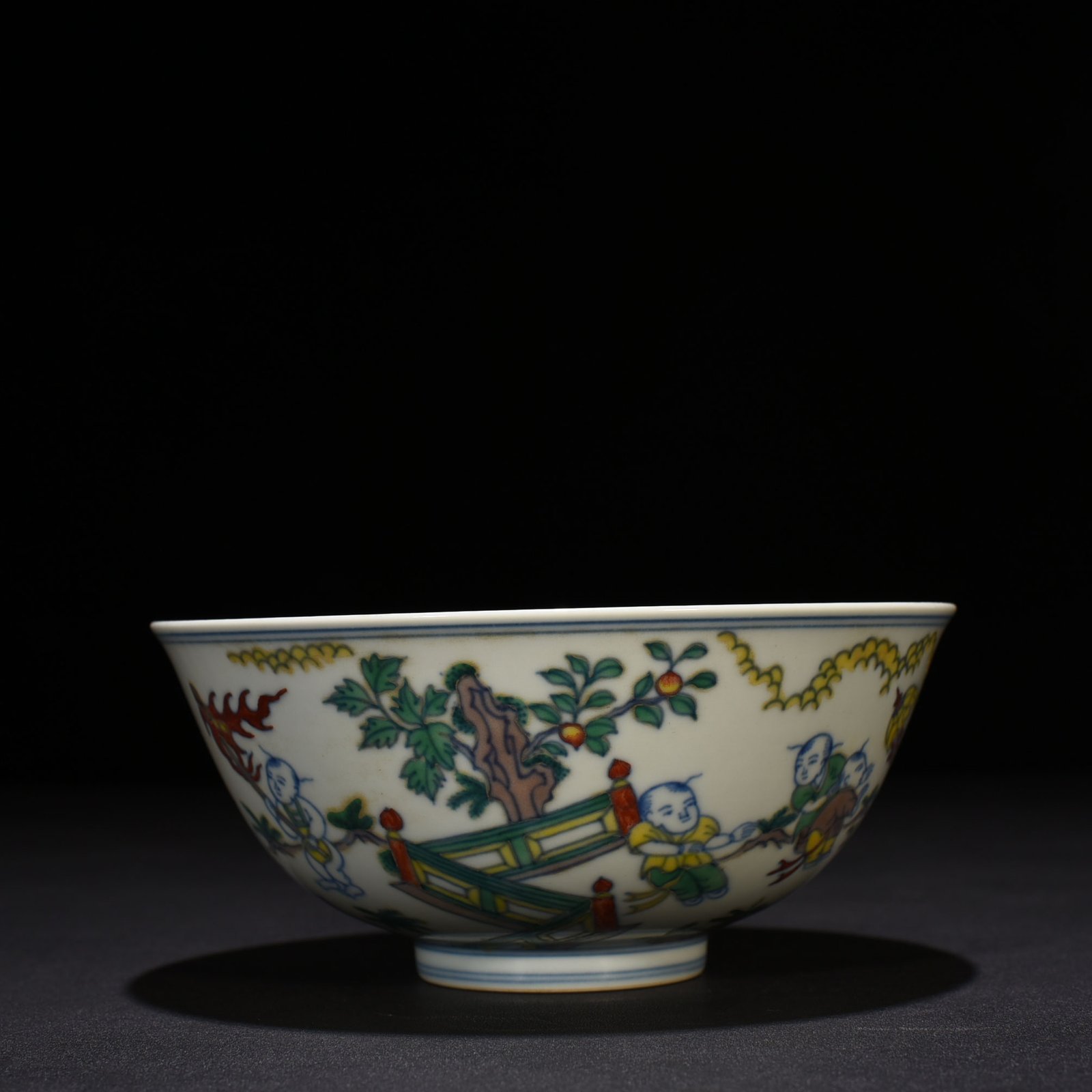 Ming Dynasty Chenghua Dou Colorful Baby Playing Bowl