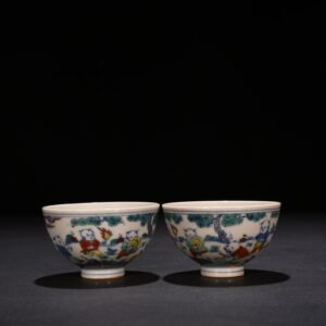 Ming Dynasty Chenghua Dou Colorful Infant Play Pattern Chicken Heart Cup