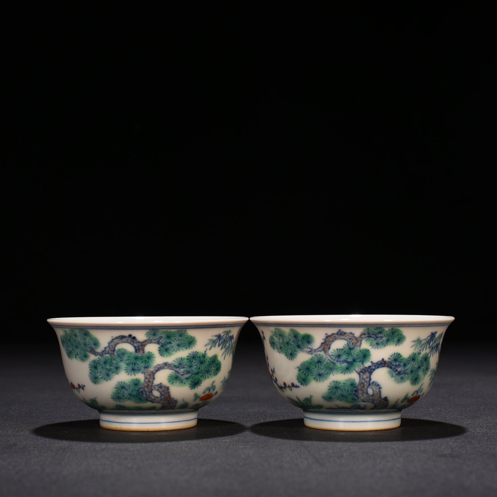 Ming Dynasty Chenghua cup with pine