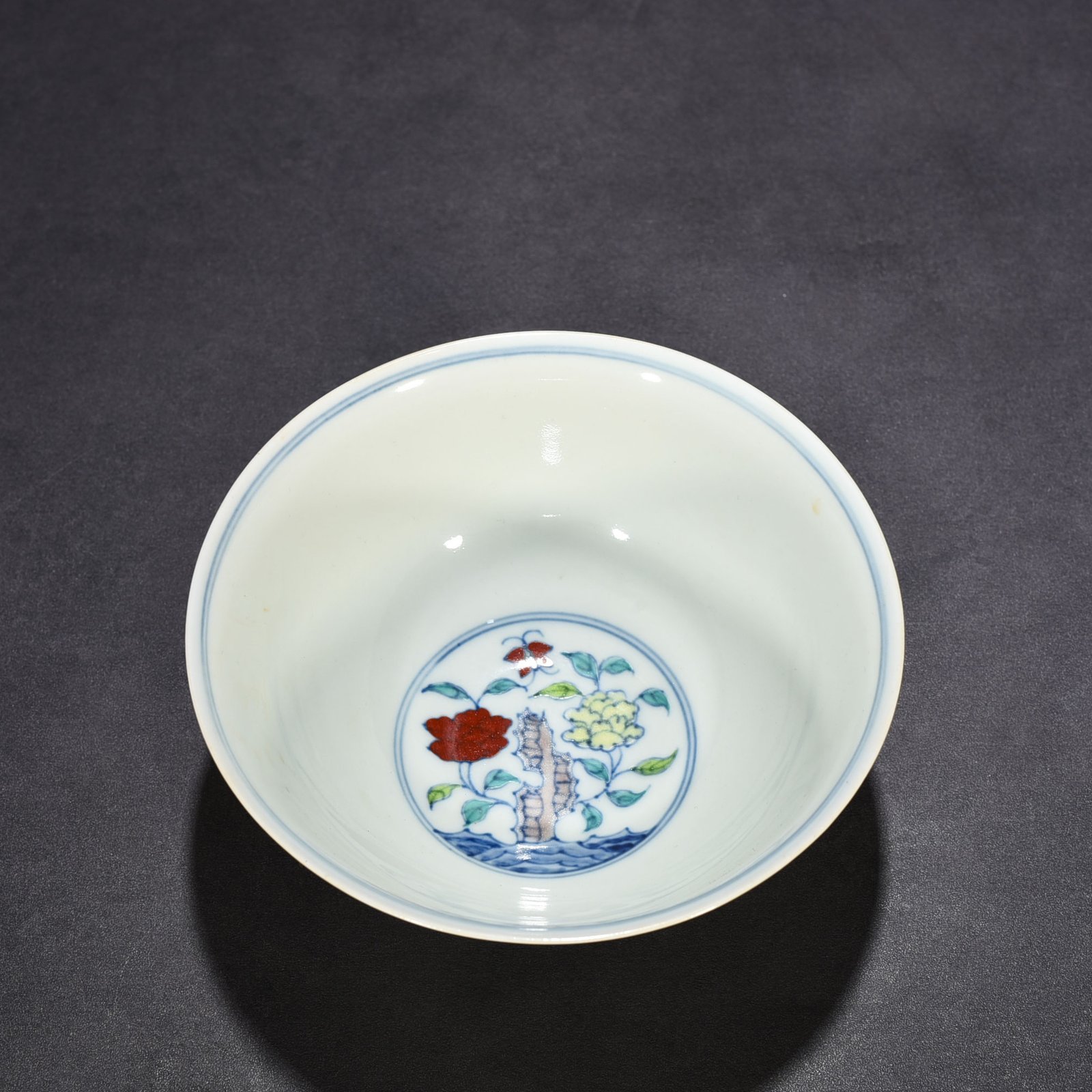 Ming Dynasty Chenghua Lake Stone Flower Palace Bowl