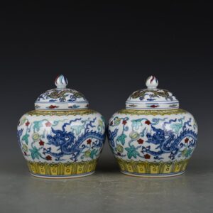 Ming Dynasty Chenghua Cai melon fruit and dragon lid jar