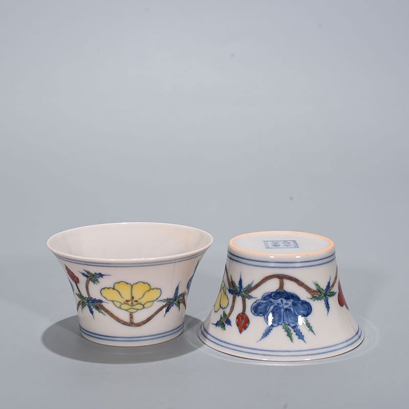 Ming Dynasty Chenghua okra horseshoe cup