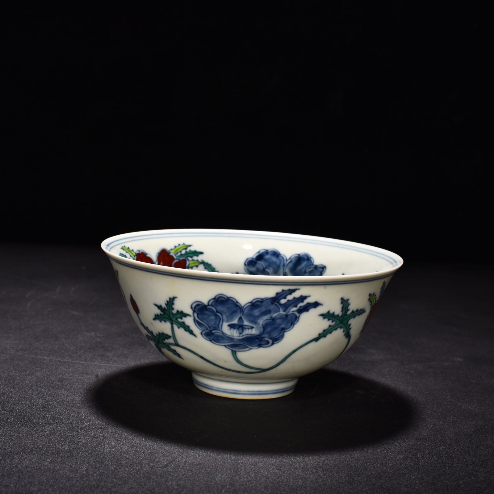 Ming Dynasty Chenghua okra flower palace-style bowl