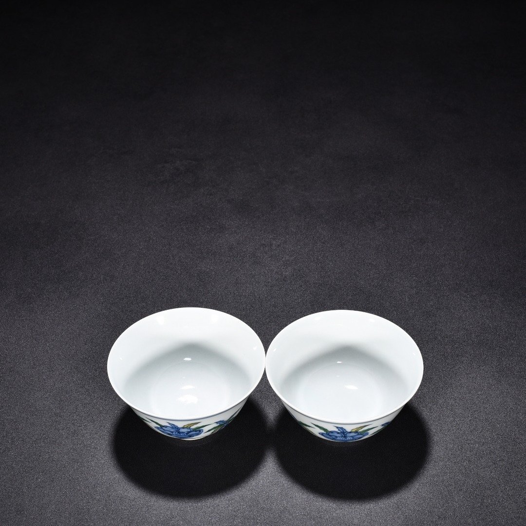 Ming Dynasty Chenghua okra flower cup