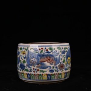 Ming Dynasty Chenghua decorated cricket jar with branches