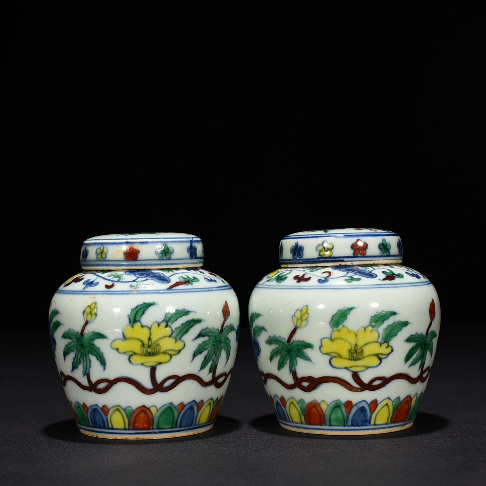 Ming Dynasty Chenghua Tianzi Jar with entwined branches and florals