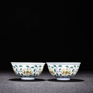 Ming Dynasty Chenghua doucai cup with branches and flowers