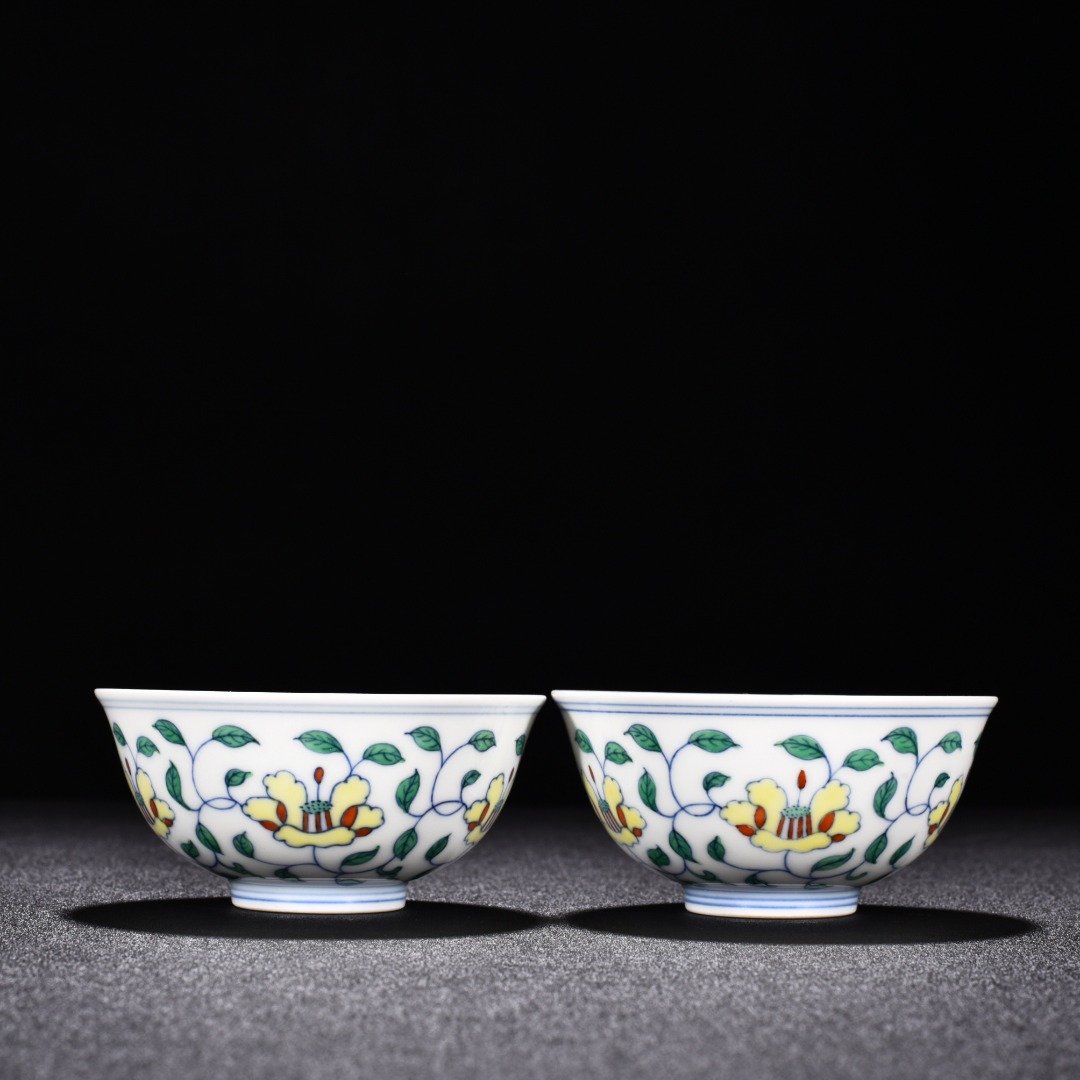 Ming Dynasty Chenghua doucai cup with branches and flowers