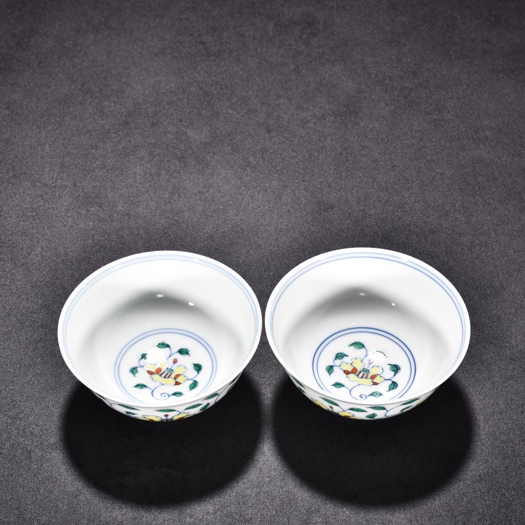 Ming Dynasty Chenghua doucai cup with branches and flowers