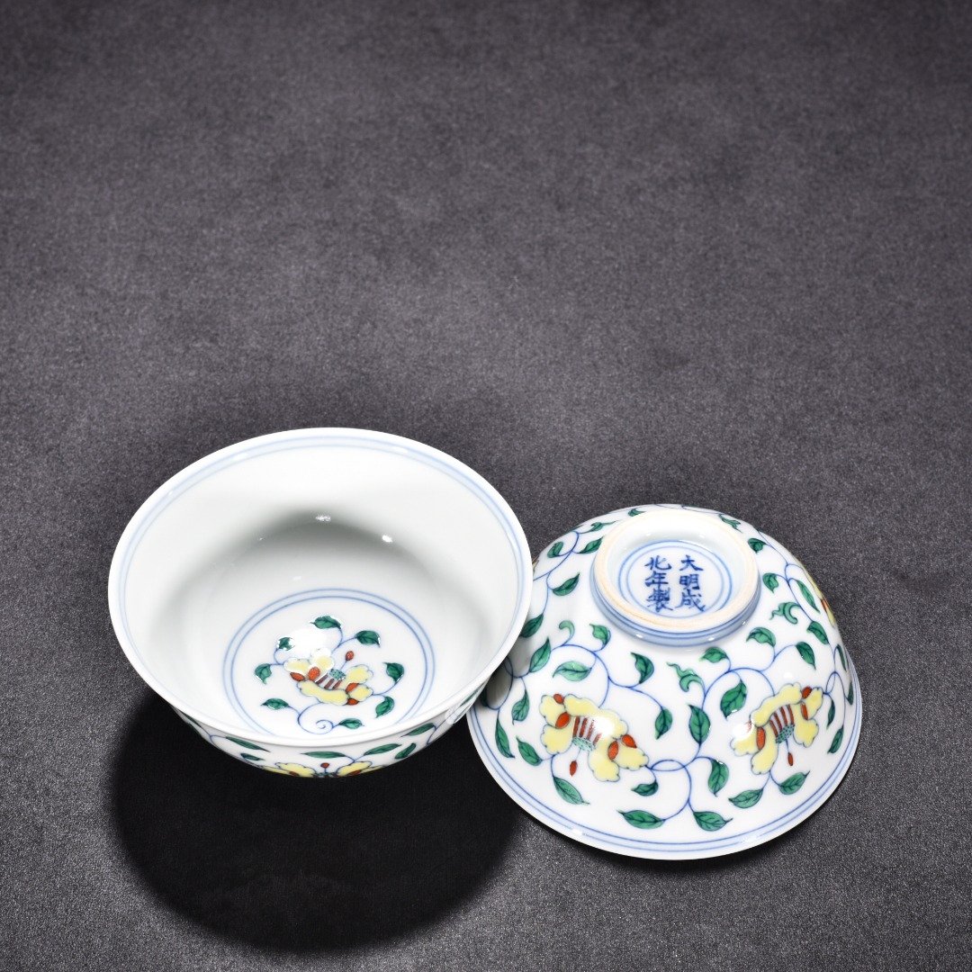 Ming Dynasty Chenghua doucai cup with branches and flowers