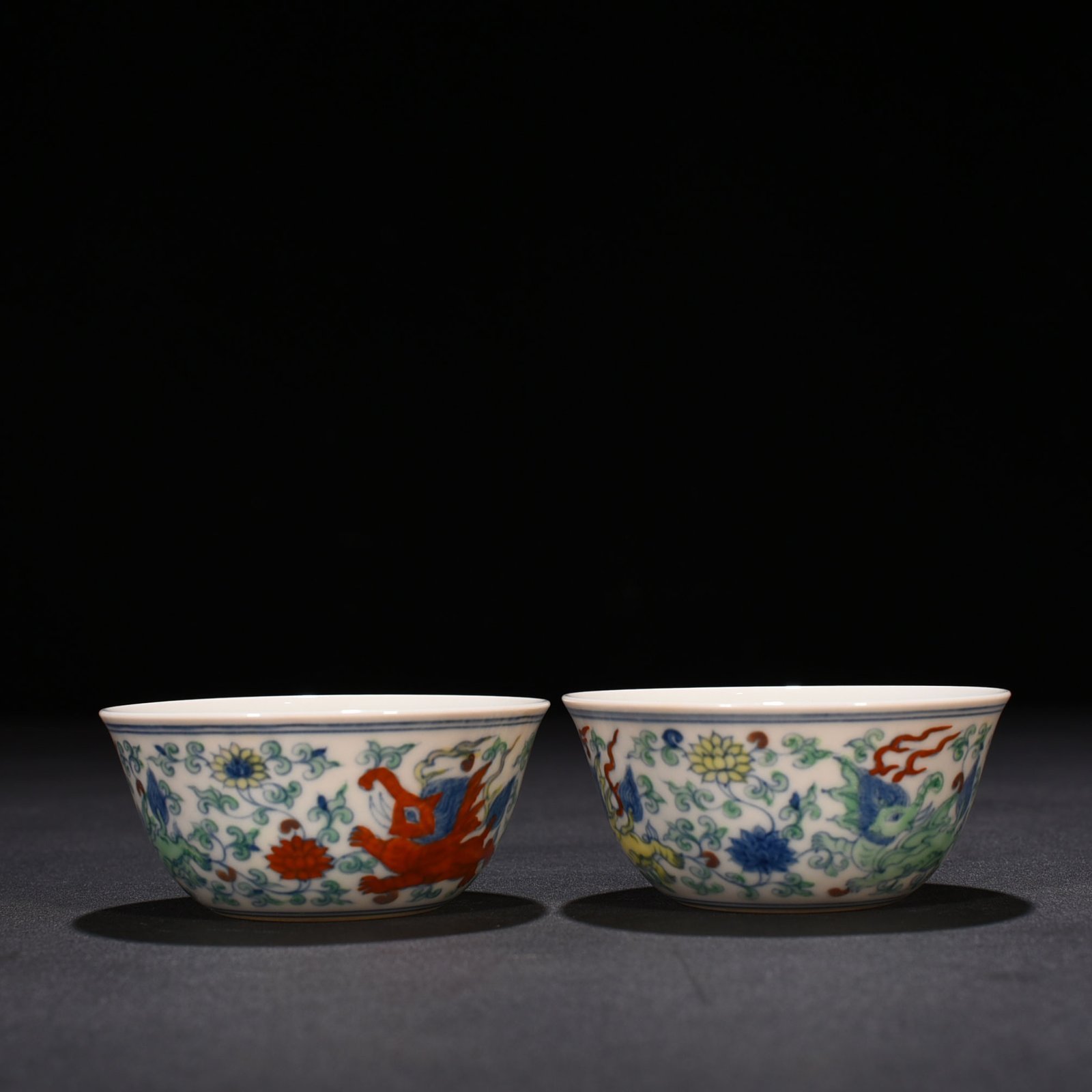 Ming Dynasty Chenghua vat cup with branches and flying elephant