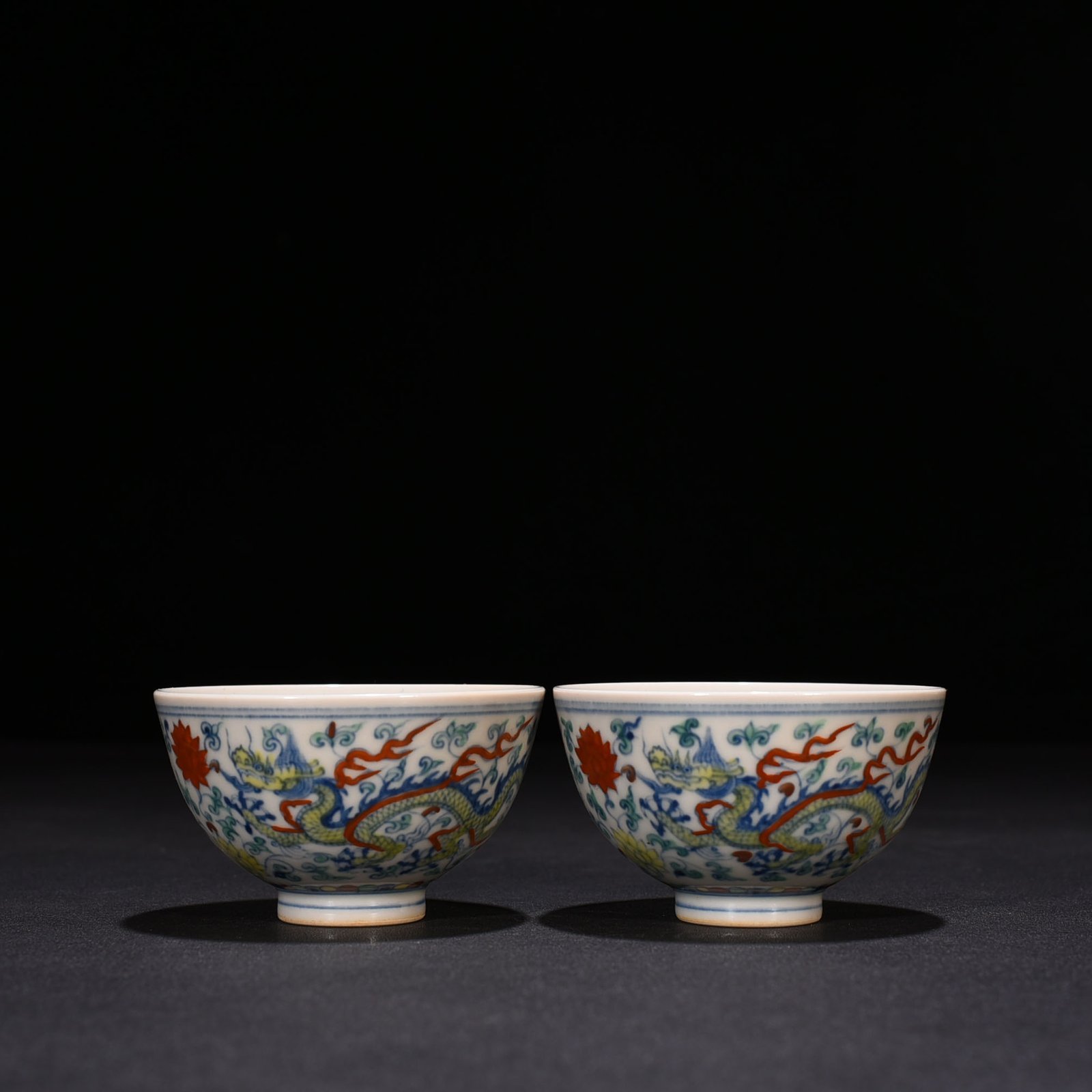 Ming Dynasty Chenghua chicken heart cup with wrapped branches and dragon