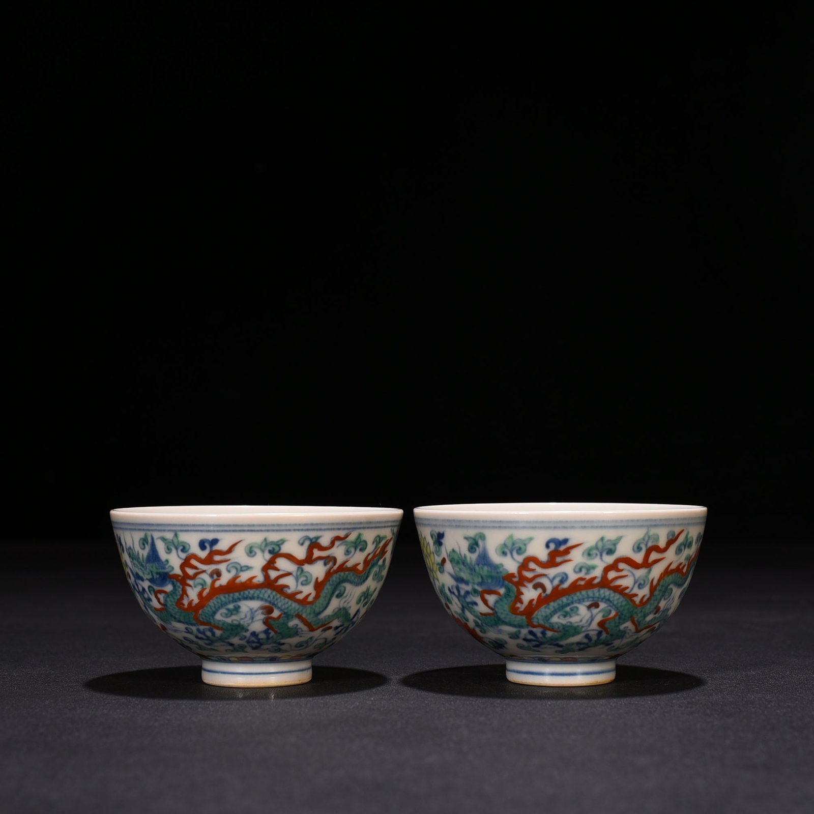 Ming Dynasty Chenghua chicken heart cup with wrapped branches and dragon