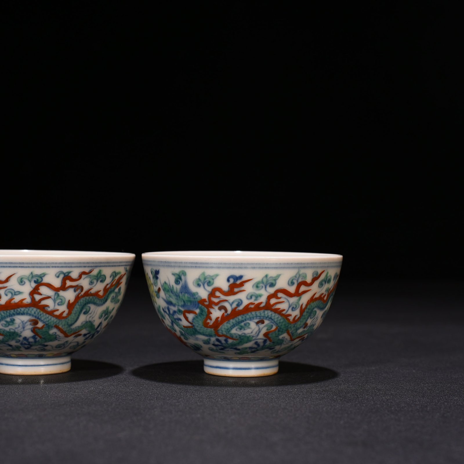 Ming Dynasty Chenghua chicken heart cup with wrapped branches and dragon