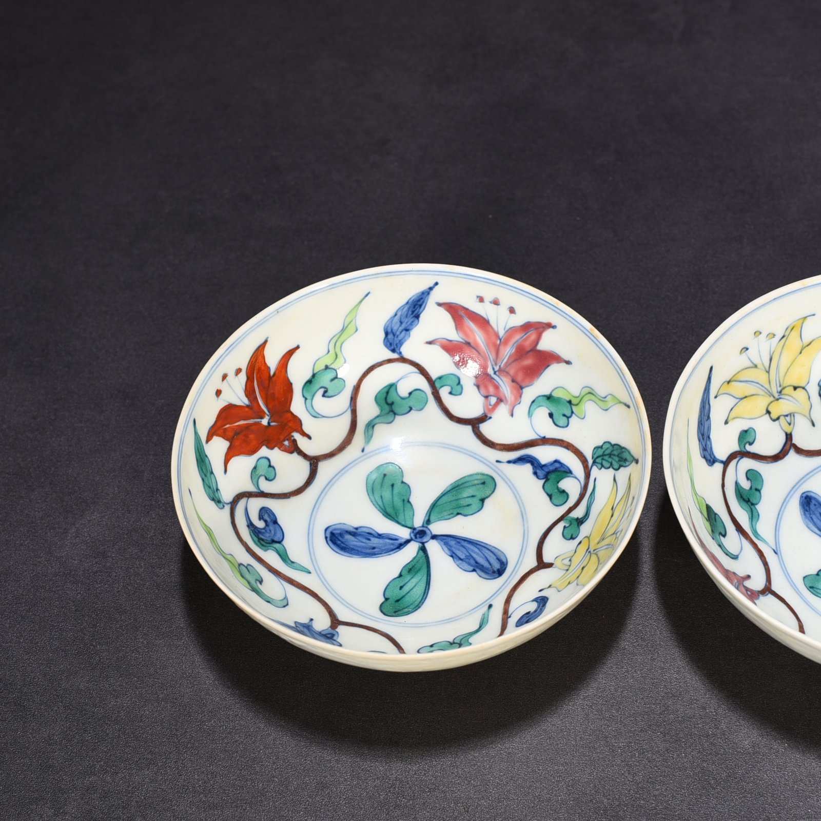 Ming Dynasty Chenghua floral okra thin bowl