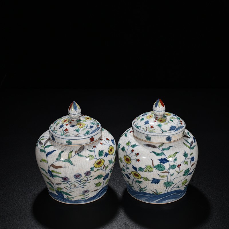 Ming Dynasty Chenghua flower sky-shaped jar lid jar