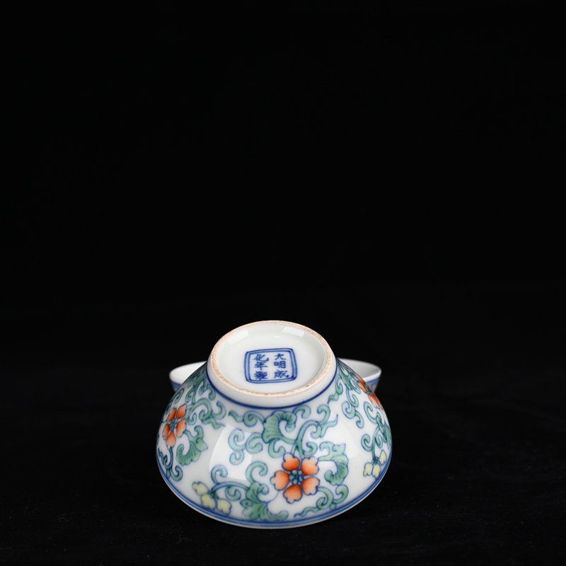 Ming Dynasty Chenghua Flower Cup