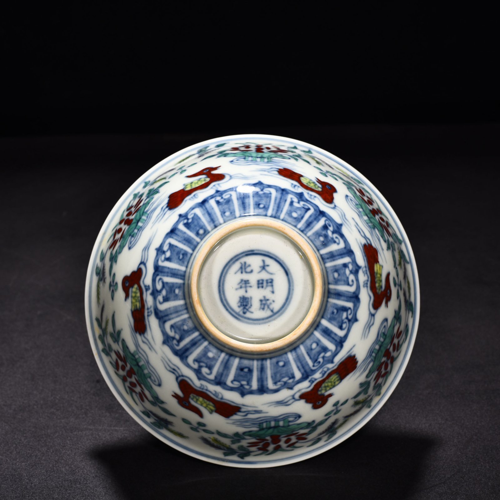 Ming Dynasty Chenghua Lotus Pond Palace-style bowl