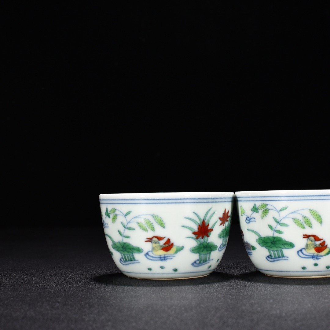 Ming Dynasty Chenghua Dou Colorful Lotus Pond Cup with Mandarin Duck