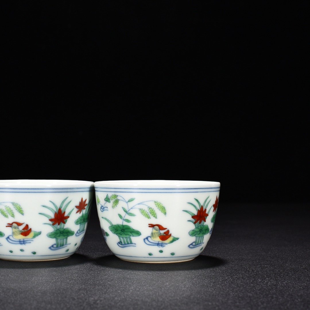 Ming Dynasty Chenghua Dou Colorful Lotus Pond Cup with Mandarin Duck