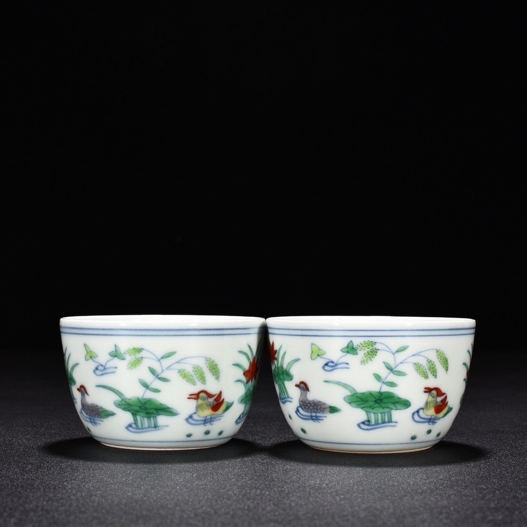 Ming Dynasty Chenghua Dou Colorful Lotus Pond Cup with Mandarin Duck