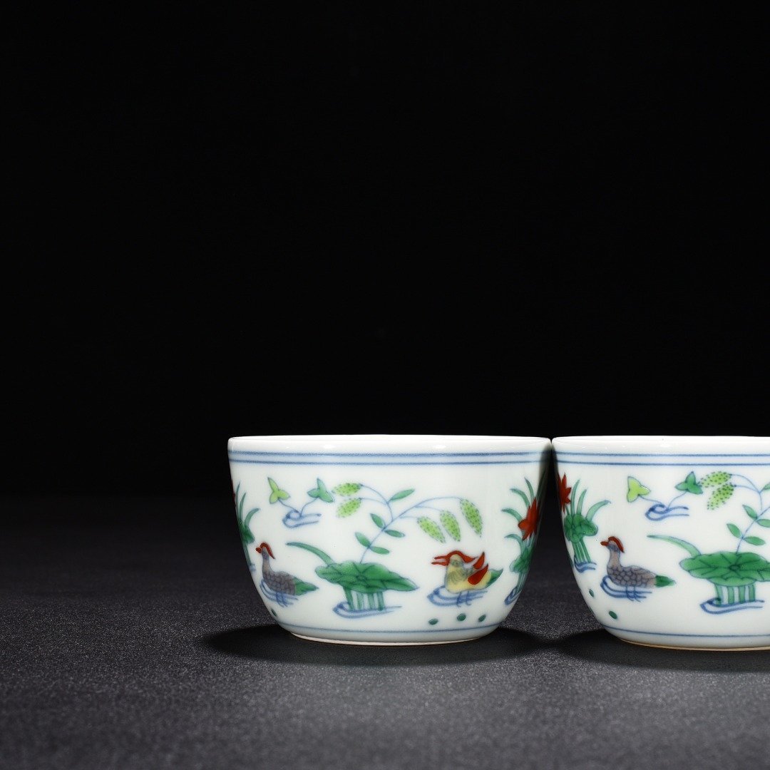 Ming Dynasty Chenghua Dou Colorful Lotus Pond Cup with Mandarin Duck