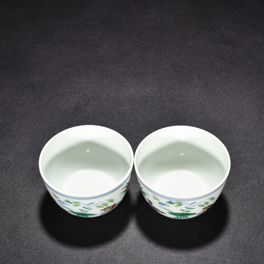Ming Dynasty Chenghua Dou Colorful Lotus Pond Cup with Mandarin Duck
