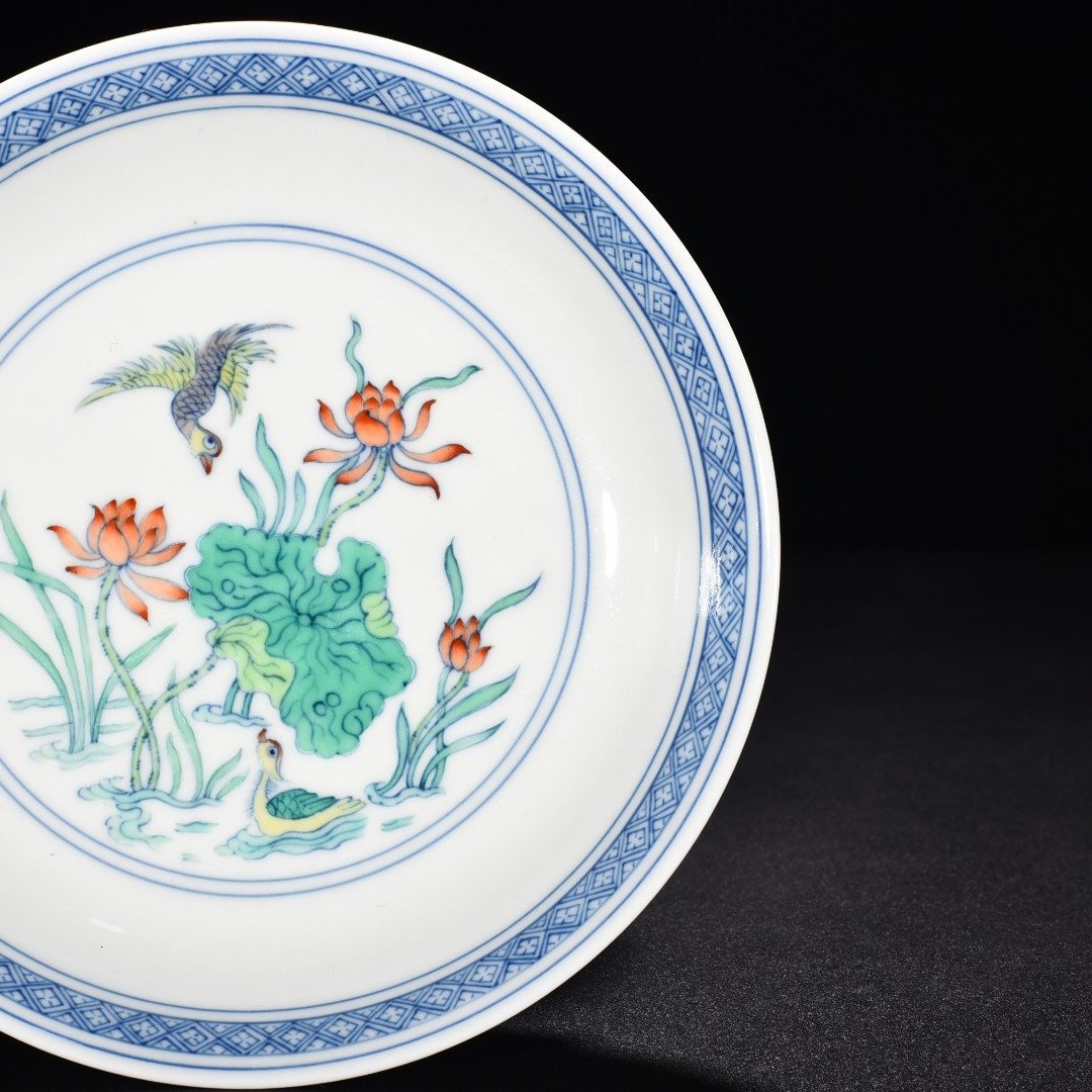 Ming Dynasty Chenghua Lotus Pond Mandarin Duck Plate