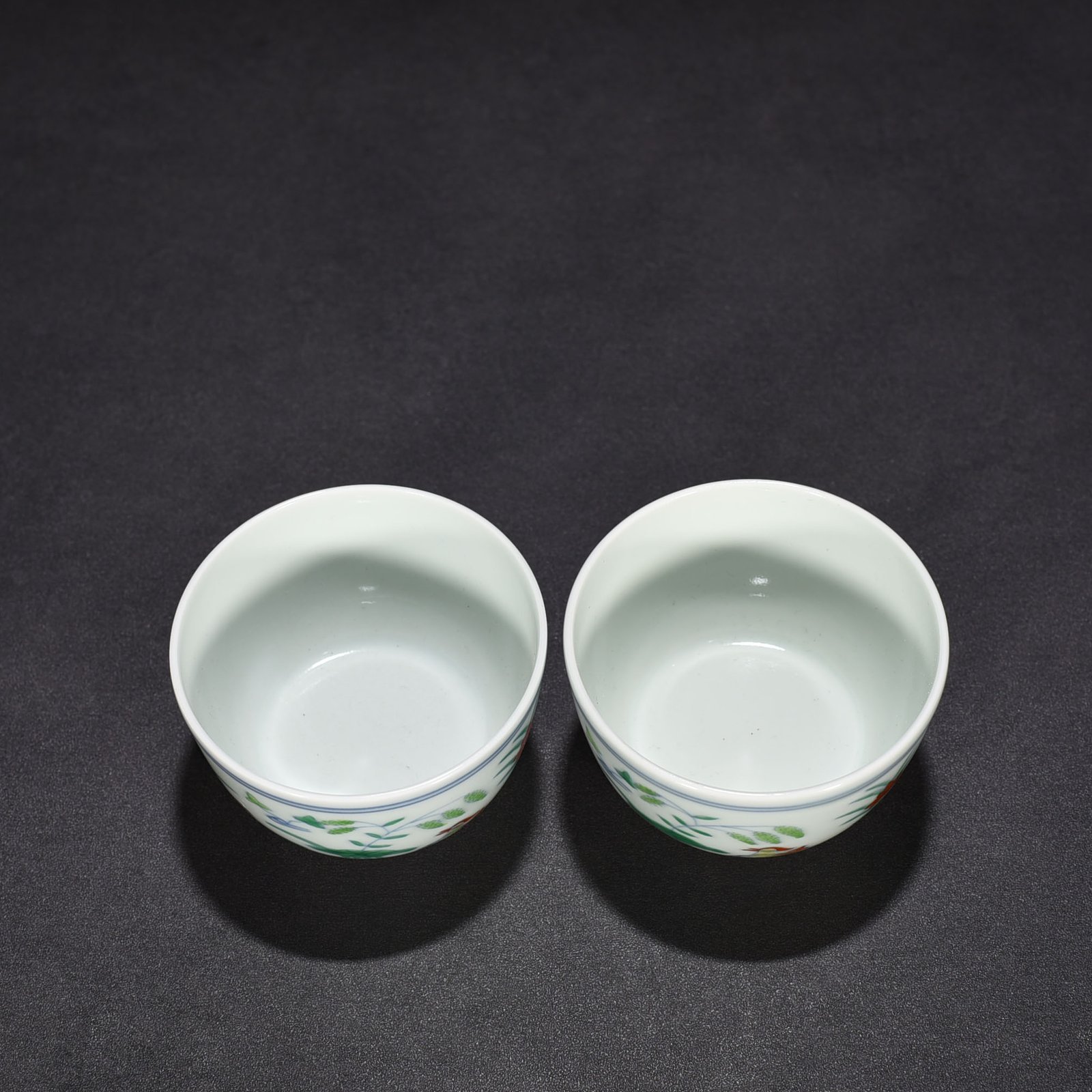 Ming Dynasty Chenghua Dou Colorful Lotus Pond Urn Cup with Mandarin Duck