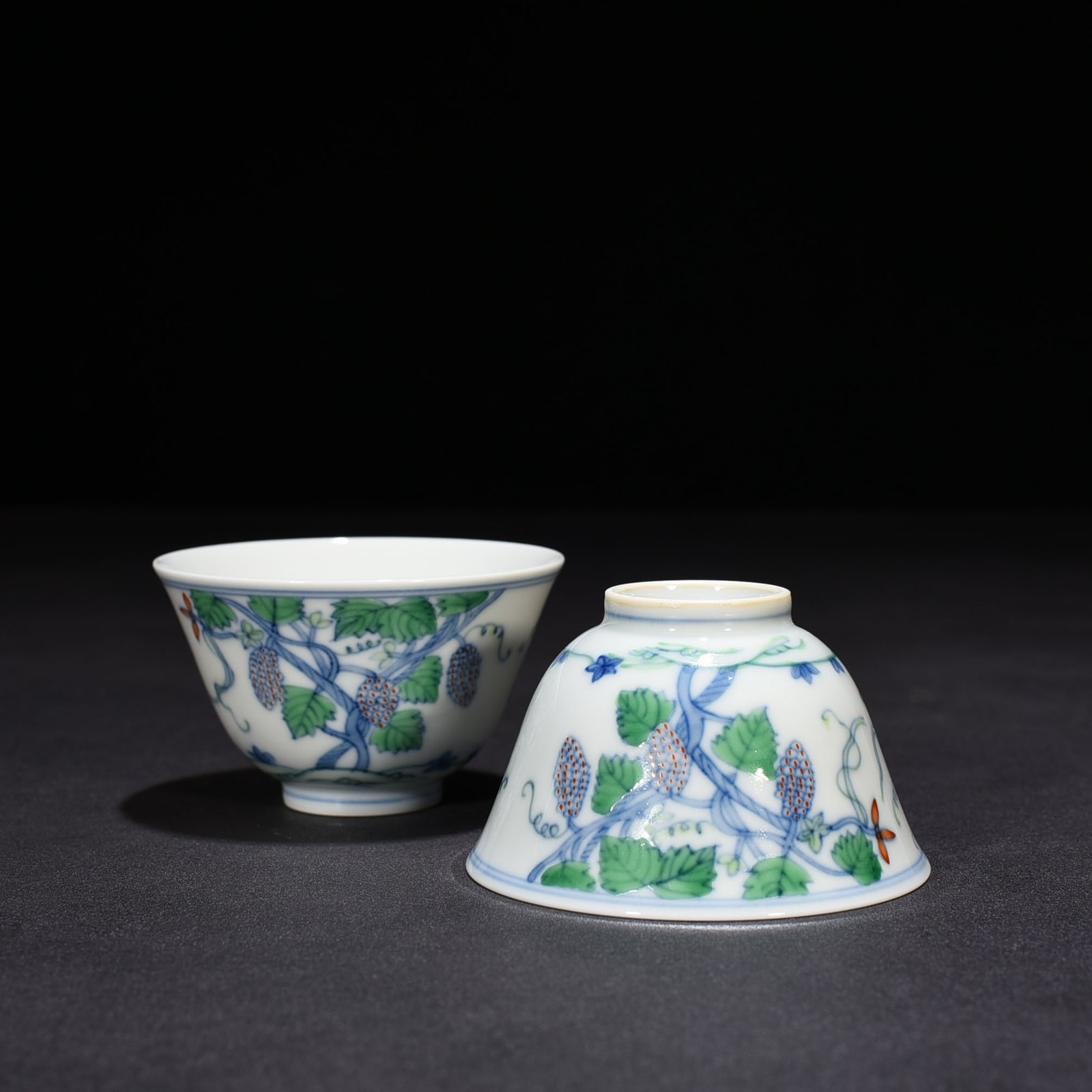 Ming Dynasty Chenghua Grape Cup