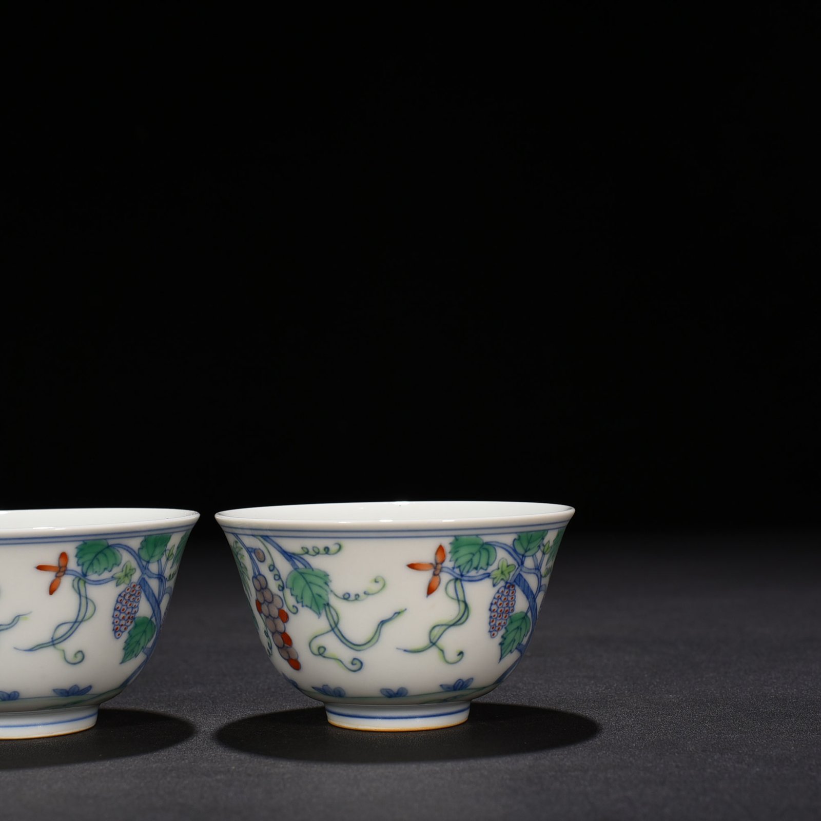Ming Dynasty Chenghua Grape Cup